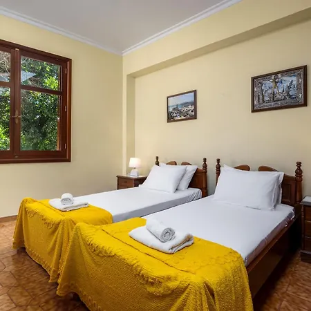 別荘 The Knights Courtyard *