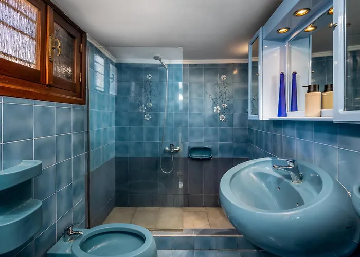 The Knights Courtyard *